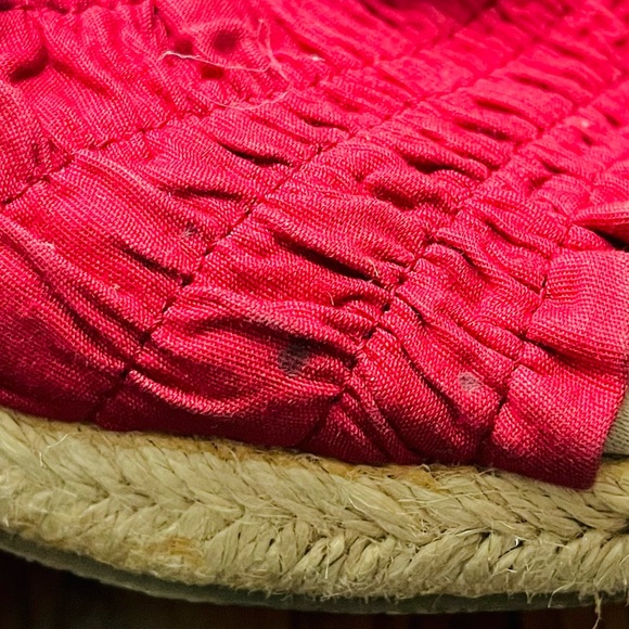 American Eagle Red Tucker Wedge Sandal Heels, 8 - Picture 6 of 6